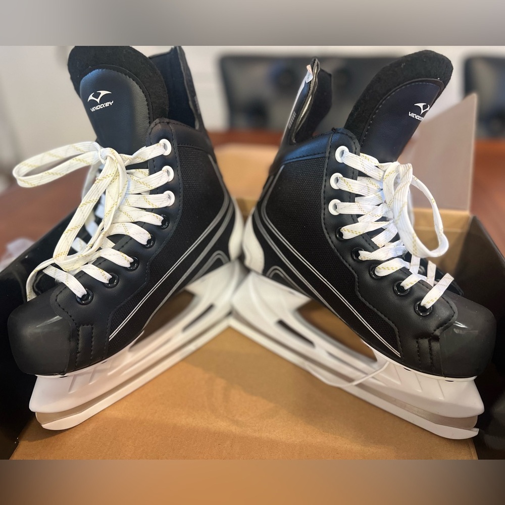 VIC Boys Ice Hockey Skates (Brand New)